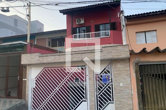Fachada de casa à venda com 3 quartos, 200m² em Demarchi, São Bernardo do Campo