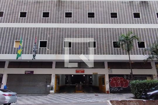 Fachada de kitnet/studio para alugar com 1 quarto, 40m² em Consolação, São Paulo
