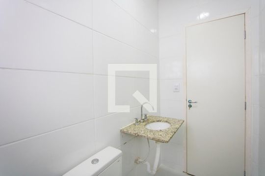 Banheiro de casa para alugar com 1 quarto, 25m² em Casa Branca, Santo André