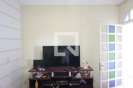 Sala de casa à venda com 3 quartos, 113m² em Jardim Guanabara, Belo Horizonte