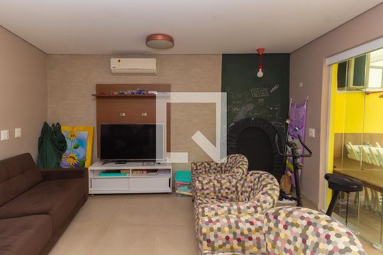 Escritório de casa à venda com 3 quartos, 206m² em Jardim da Gloria, São Paulo