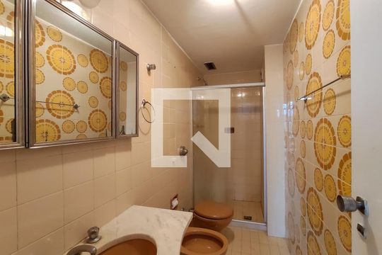 Banheiro da Suíte de apartamento à venda com 4 quartos, 120m² em Tijuca, Rio de Janeiro
