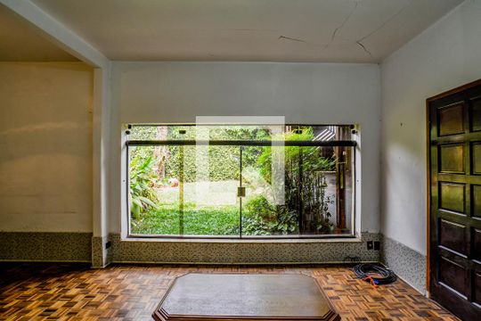 Sala de casa à venda com 3 quartos, 250m² em Vila Vitória, Santo André