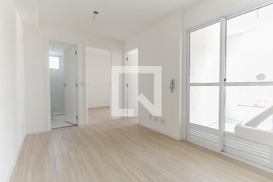 Apartamento para alugar com 2 quartos, 31m² em Vila Curuçá, São Paulo