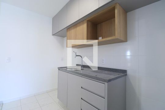 Cozinha de apartamento à venda com 3 quartos, 93m² em Vila Ipojuca, São Paulo
