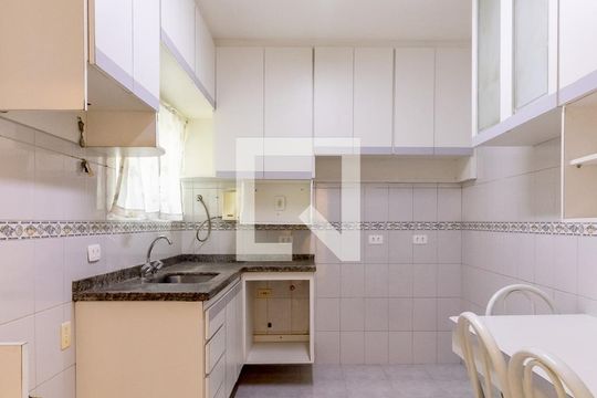Cozinha de casa para alugar com 3 quartos, 160m² em Indianópolis, São Paulo