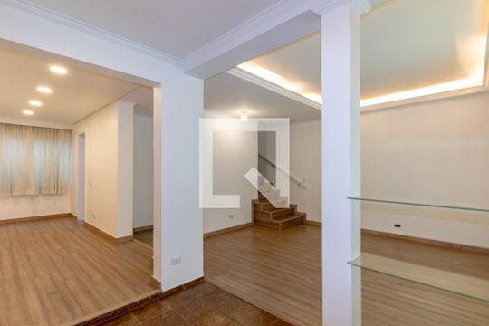 Casa para alugar com 3 quartos, 160m² em Indianópolis, São Paulo