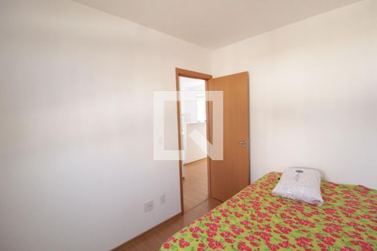 Quarto 1 de apartamento para alugar com 2 quartos, 50m² em Jardim Patricia, Uberlândia