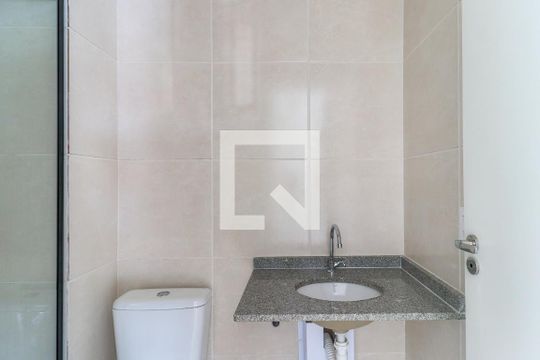 Banheiro de apartamento para alugar com 2 quartos, 36m² em Vila Cruzeiro, São Paulo