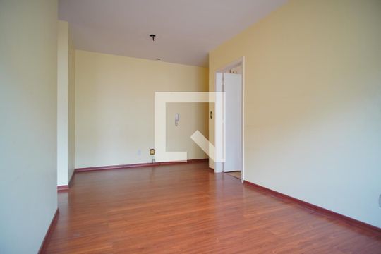 Sala de apartamento à venda com 2 quartos, 64m² em Petrópolis, Porto Alegre