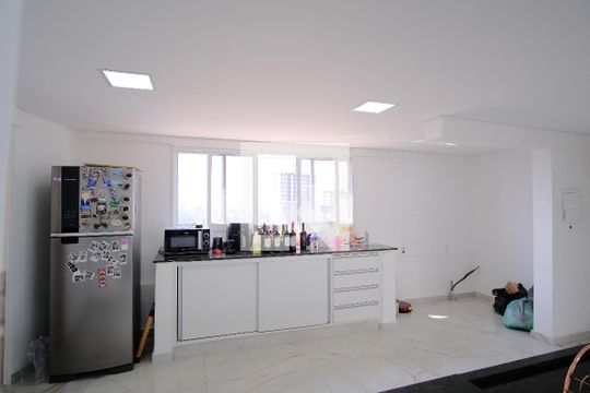 Cozinha  de apartamento à venda com 3 quartos, 299m² em Tatuapé, São Paulo