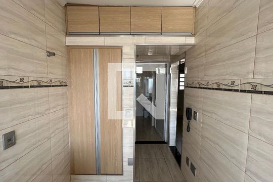 Cozinha de apartamento para alugar com 1 quarto, 50m² em Barra Funda, São Paulo