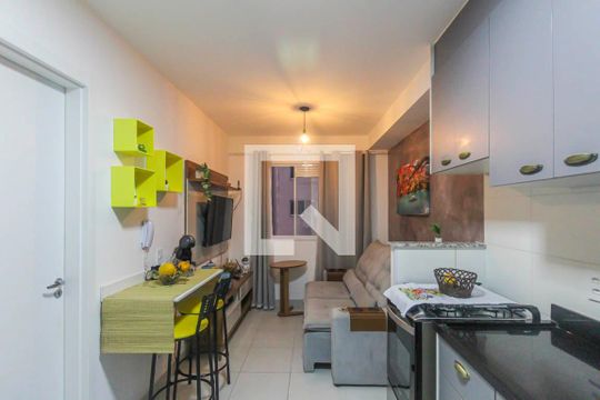 Apartamento para alugar com 1 quarto, 26m² em Vila Ema, São Paulo