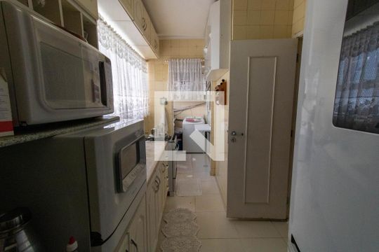 Corredor  de apartamento à venda com 3 quartos, 129m² em Boa Viagem, Niterói