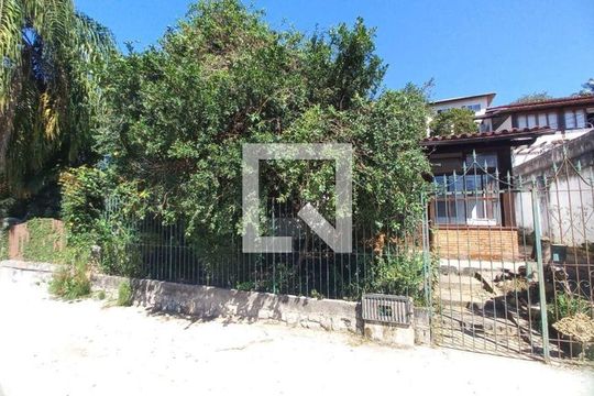 Casa à venda com 2 quartos, 200m² em Engenho do Mato, Niterói