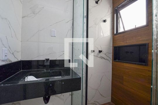 Casa à venda com 3 quartos, 223m² em Itaipu, Niterói