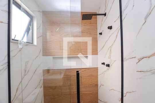 Casa à venda com 3 quartos, 187m² em Itaipu, Niterói