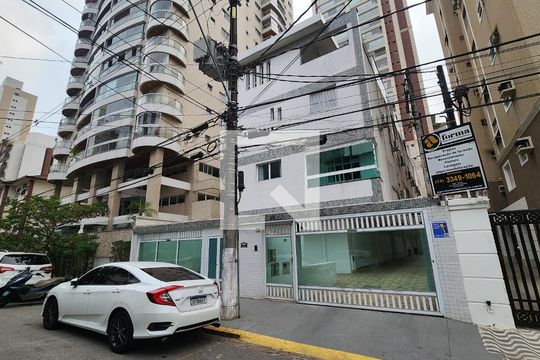 Fachada de casa para alugar com 3 quartos, 212m² em Boqueirão, Santos