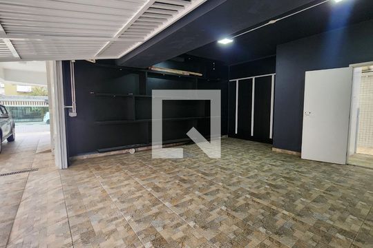 Garagem de casa para alugar com 3 quartos, 212m² em Boqueirão, Santos