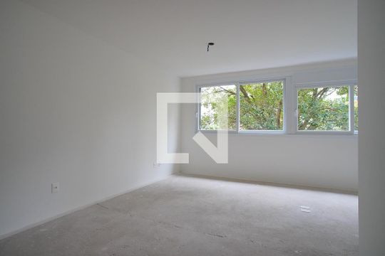 Sala de apartamento à venda com 1 quarto, 54m² em Três Figueiras, Porto Alegre