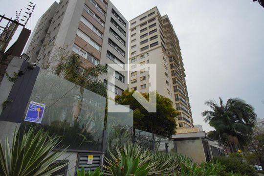Fachada de apartamento à venda com 1 quarto, 54m² em Três Figueiras, Porto Alegre