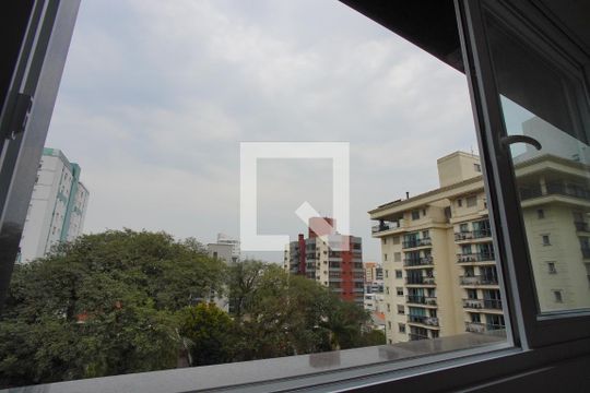 Sala - Vista de apartamento à venda com 1 quarto, 54m² em Três Figueiras, Porto Alegre