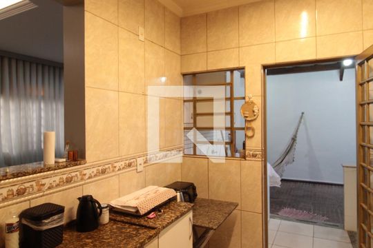 Cozinha de casa à venda com 6 quartos, 200m² em Xodó Marize, Belo Horizonte