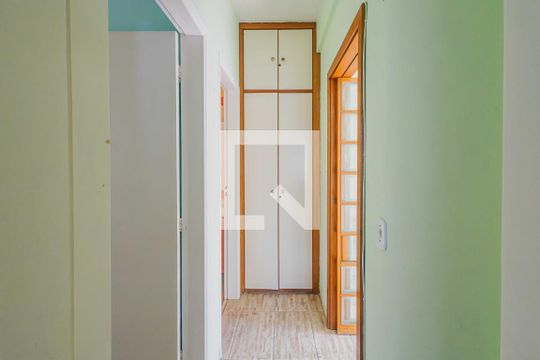 Corredor de apartamento à venda com 2 quartos, 66m² em Pinheiros, São Paulo