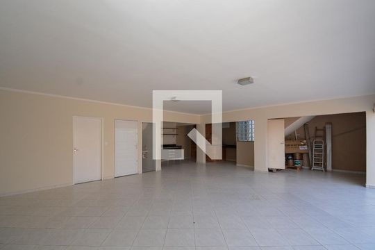 Garagem de casa à venda com 4 quartos, 210m² em Assunção, São Bernardo do Campo