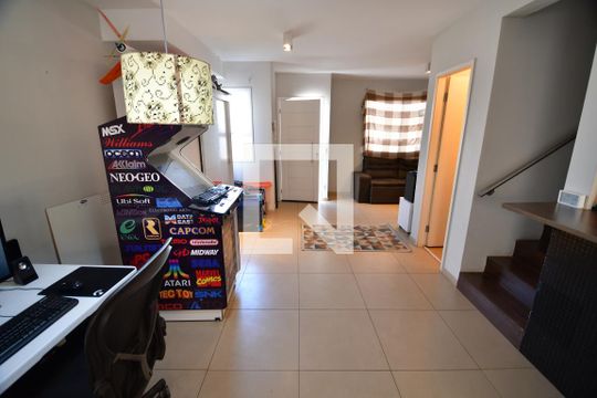 Sala de casa de condomínio à venda com 3 quartos, 98m² em Parque Imperador, Campinas