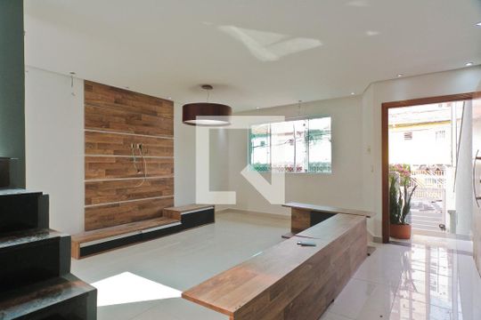 Casa para alugar com 3 quartos, 400m² em Vila Primavera, São Paulo