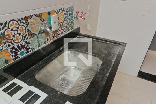 Área de Serviço de casa para alugar com 3 quartos, 400m² em Vila Primavera, São Paulo