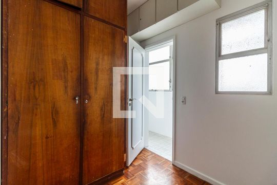 Quarto de Serviço de apartamento à venda com 3 quartos, 168m² em Jardim Paulista, São Paulo