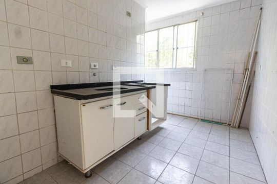 Cozinha de apartamento à venda com 2 quartos, 49m² em Vila Amalia (zona Norte), São Paulo