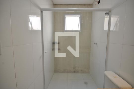 Banheiro de casa de condomínio à venda com 2 quartos, 60m² em Vila Medeiros, São Paulo