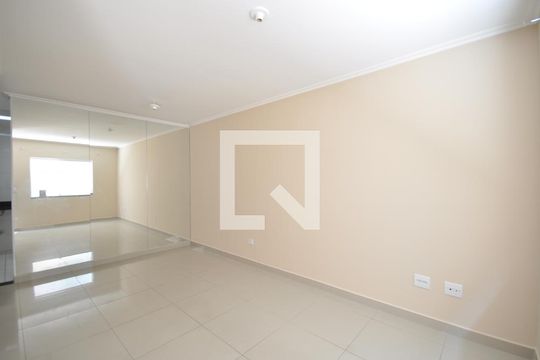 Sala de casa de condomínio à venda com 2 quartos, 60m² em Vila Medeiros, São Paulo