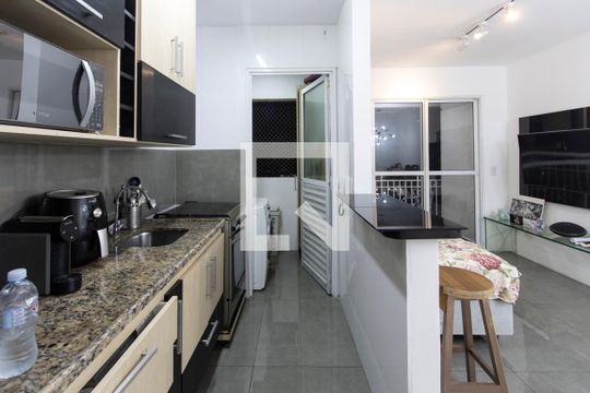 Cozinha de apartamento para alugar com 2 quartos, 58m² em Vila Leopoldina, São Paulo