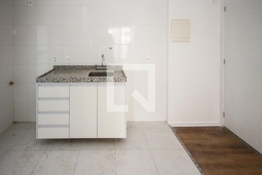 Cozinha de apartamento para alugar com 2 quartos, 58m² em Vila Prudente, São Paulo