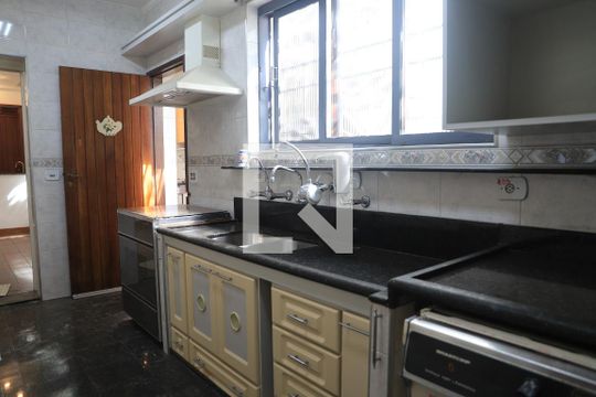 Cozinha de casa à venda com 3 quartos, 140m² em Planalto Paulista, São Paulo