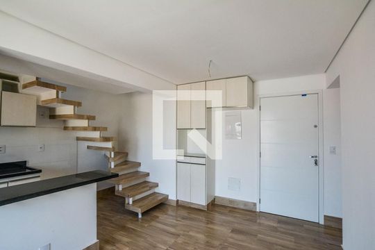 Apartamento à venda com 2 quartos, 102m² em Vila Curuçá, Santo André