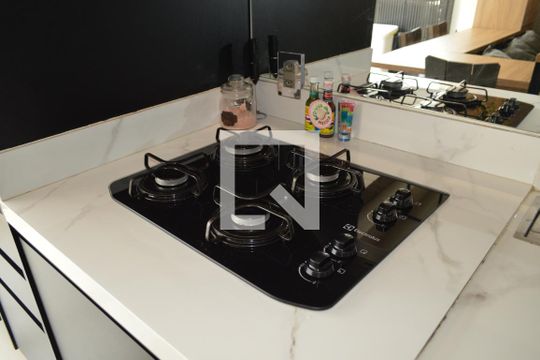 Cozinha e Área de Serviço de apartamento à venda com 2 quartos, 54m² em Ipiranga, São Paulo