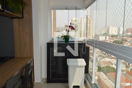 Cozinha e Área de Serviço de apartamento à venda com 2 quartos, 54m² em Ipiranga, São Paulo