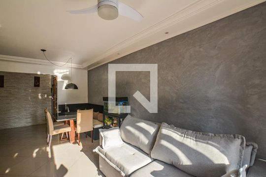 Sala de apartamento à venda com 3 quartos, 113m² em Vila Bastos, Santo André
