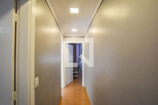 Corredor de apartamento à venda com 3 quartos, 113m² em Vila Bastos, Santo André