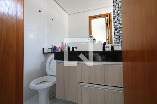 Banheiro da Suíte de apartamento à venda com 3 quartos, 140m² em Jardim Santo Antônio, Santo André