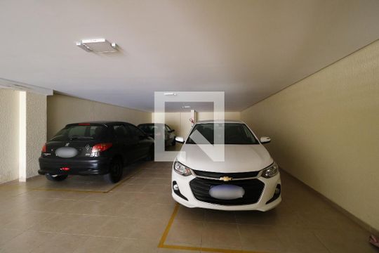 Garagem de apartamento à venda com 3 quartos, 140m² em Jardim Santo Antônio, Santo André