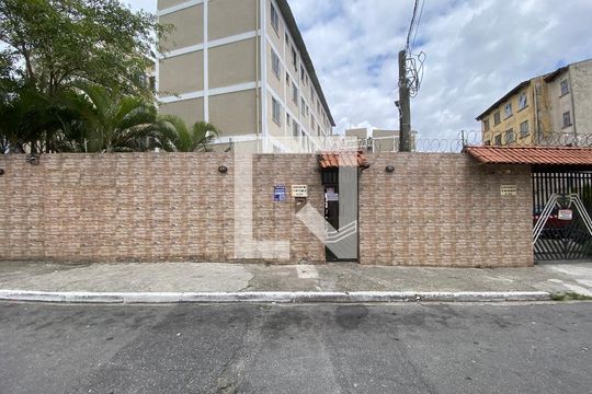Fachada de apartamento à venda com 2 quartos, 45m² em Vila Sílvia, São Paulo