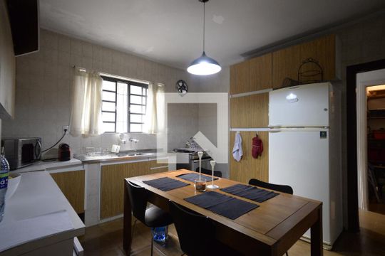 Cozinha de casa à venda com 2 quartos, 130m² em Vila Moinho Velho, São Paulo