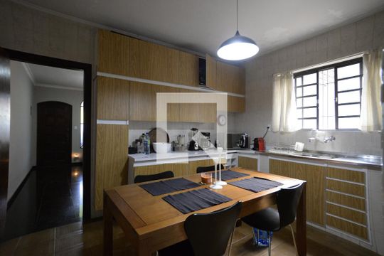 Cozinha de casa à venda com 2 quartos, 130m² em Vila Moinho Velho, São Paulo