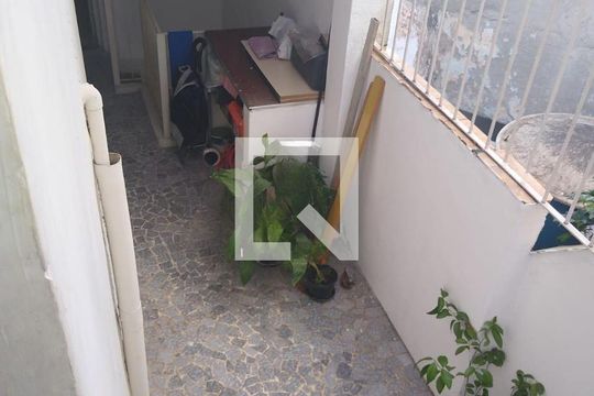 Casa para alugar com 2 quartos, 205m² em Vila Oratorio, São Paulo